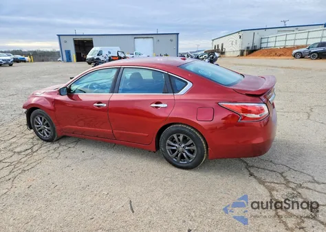 2015 Nissan Altima 2.5 из США, поврежденный, VIN 1N4AL3AP9FN917674
